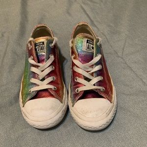 Converse all star girls size 2